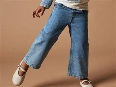 Name It jeans lys blå denim med kirsebærbroderi